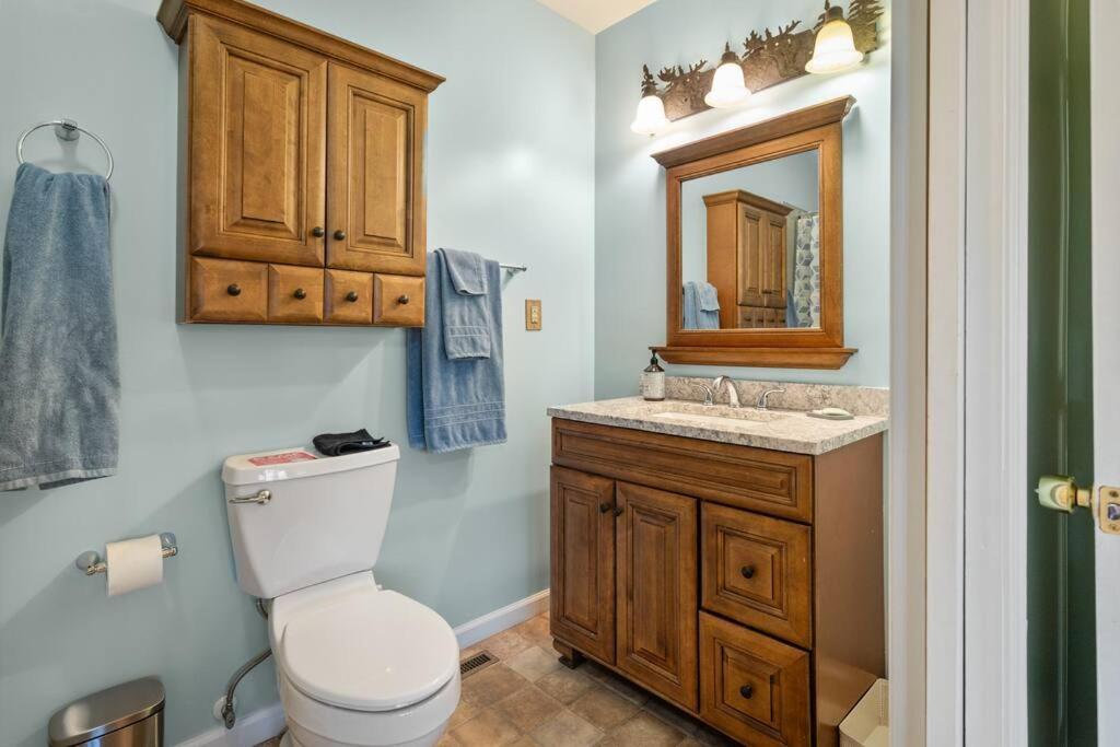 Balk Oasis, Mountain Views,rustic, Hottub Holiday home *
