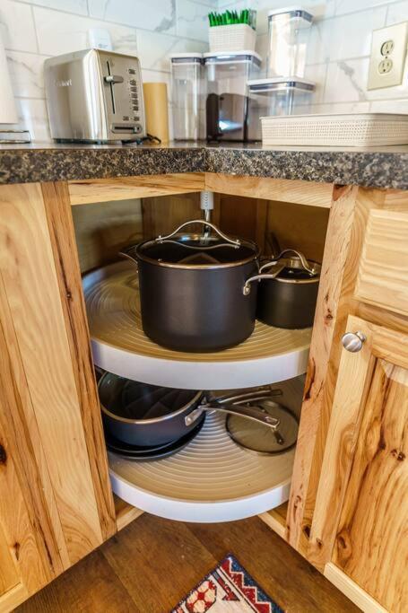 Balk Oasis, Mountain Views,rustic, Hottub Stanley