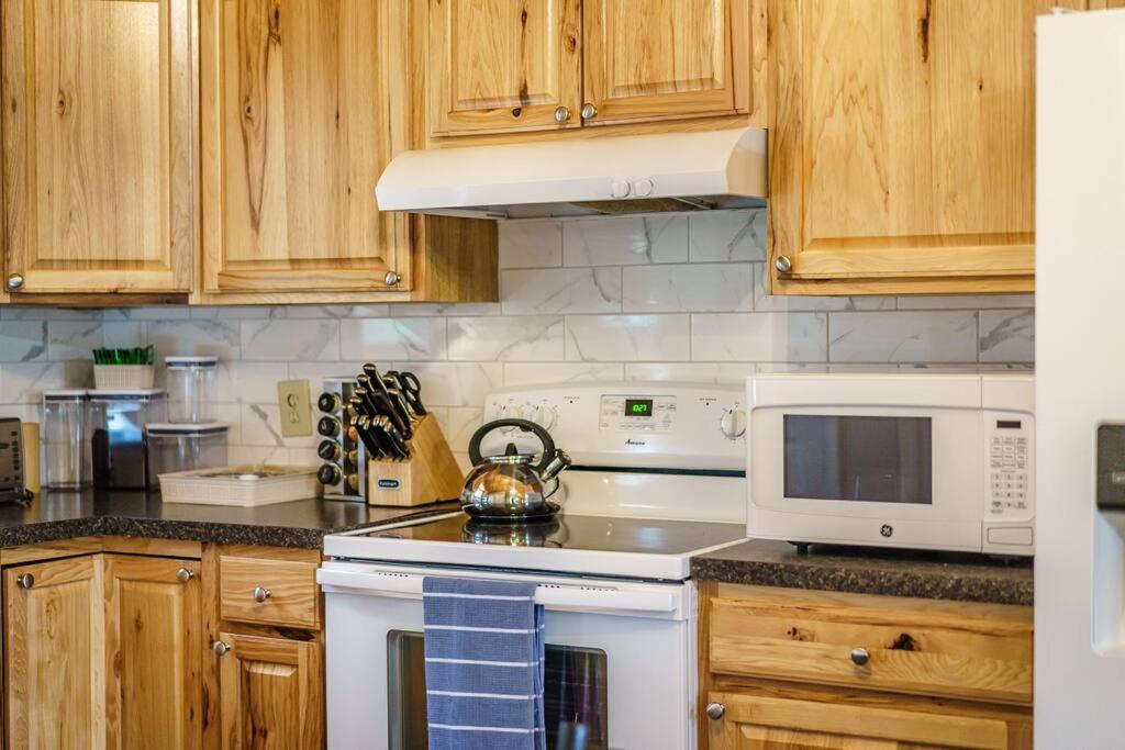 Holiday home Balk Oasis, Mountain Views,rustic, Hottub *